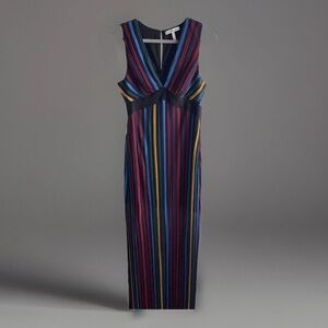 BCBG GENERATION STRIPED‎ MAXI DRESS MULTI size 4